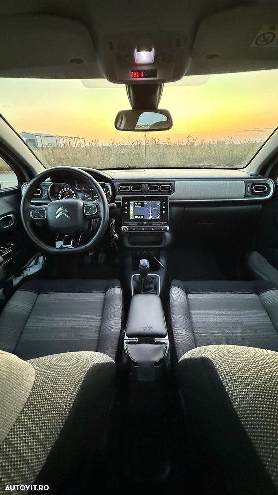 Citroën C3 1.2 PureTech BVM Shine - 2
