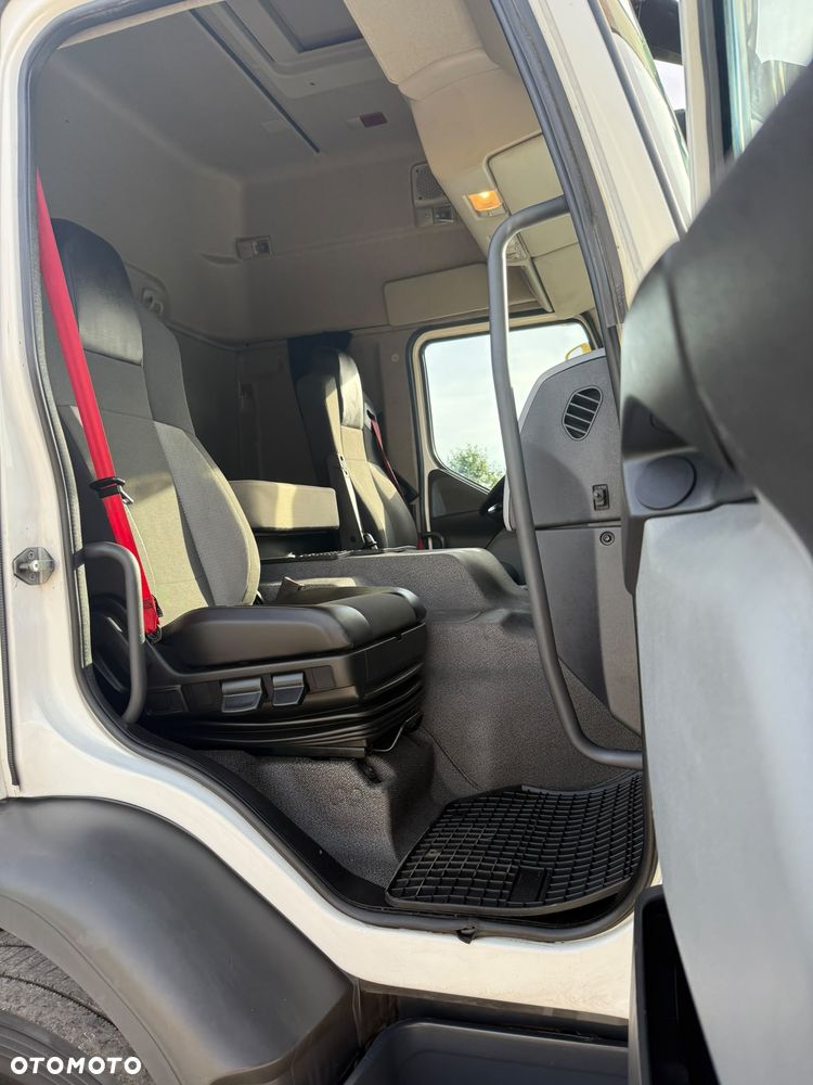 Renault D WIDE IZOTERMA z windą * Duża kabina * 2020 ROK* Import Niemcy - 22