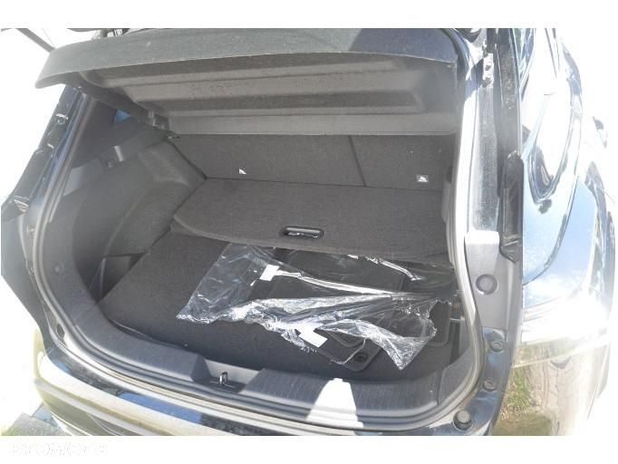 Nissan Qashqai 1.3 DIG-T MHEV N-Connecta Xtronic - 28