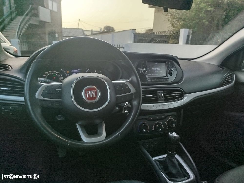 Fiat Tipo 1.3 M-Jet Easy - 4