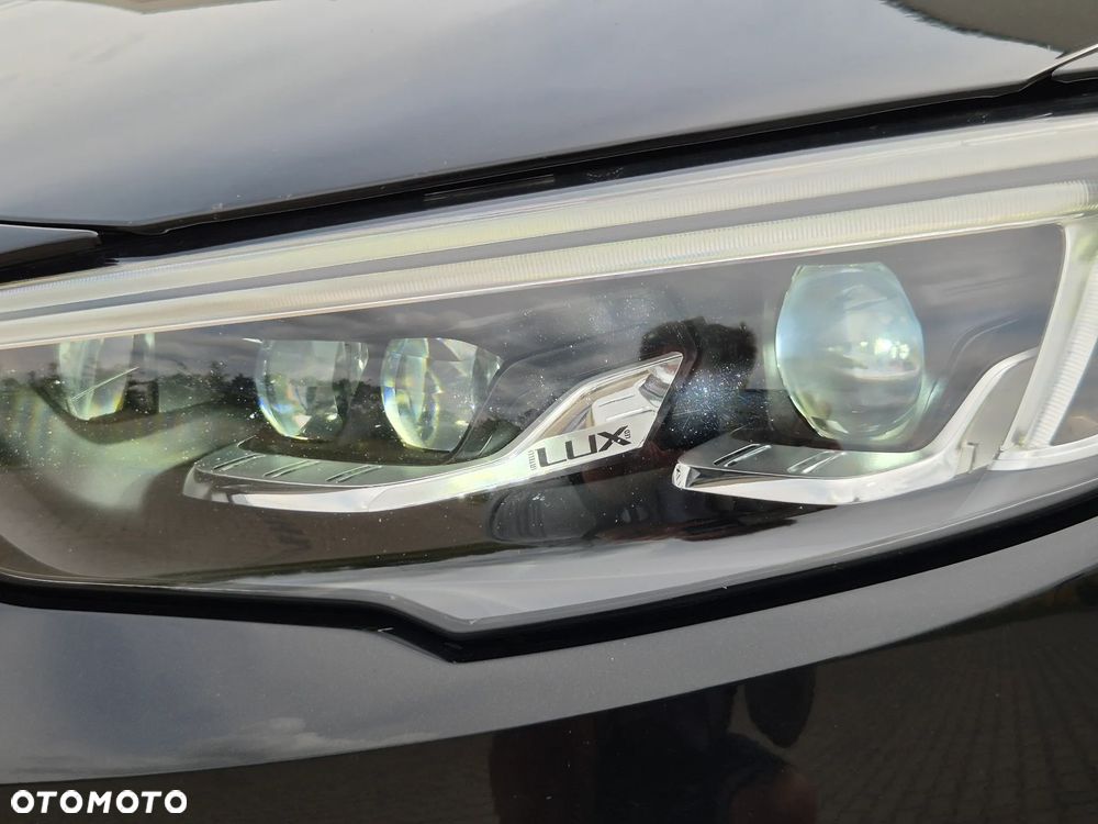 Opel Insignia - 32