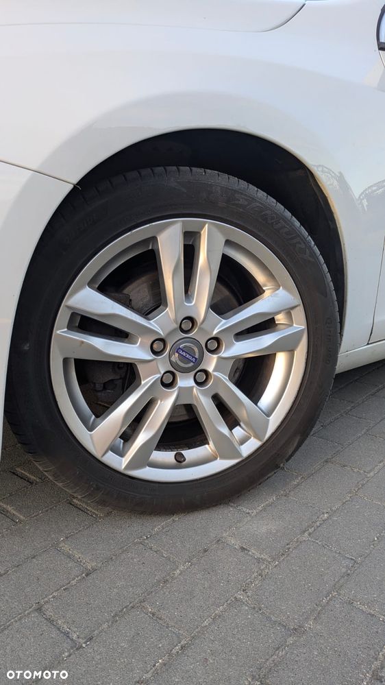 Volvo V60 T3 Momentum - 5