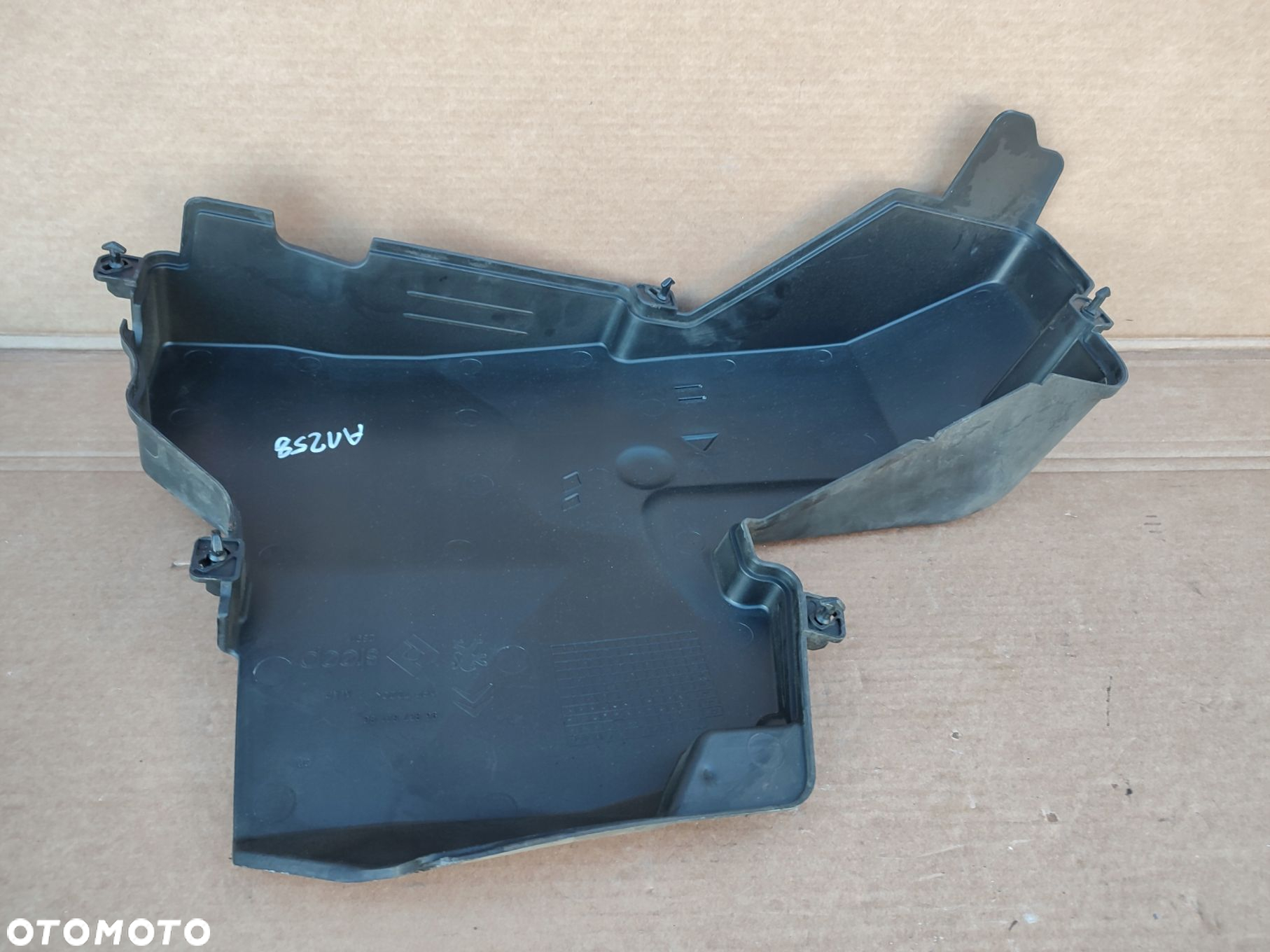 Osłona pokrywa skrzynki bezpieczników CITROEN C5 III X7 9686732180 - 6