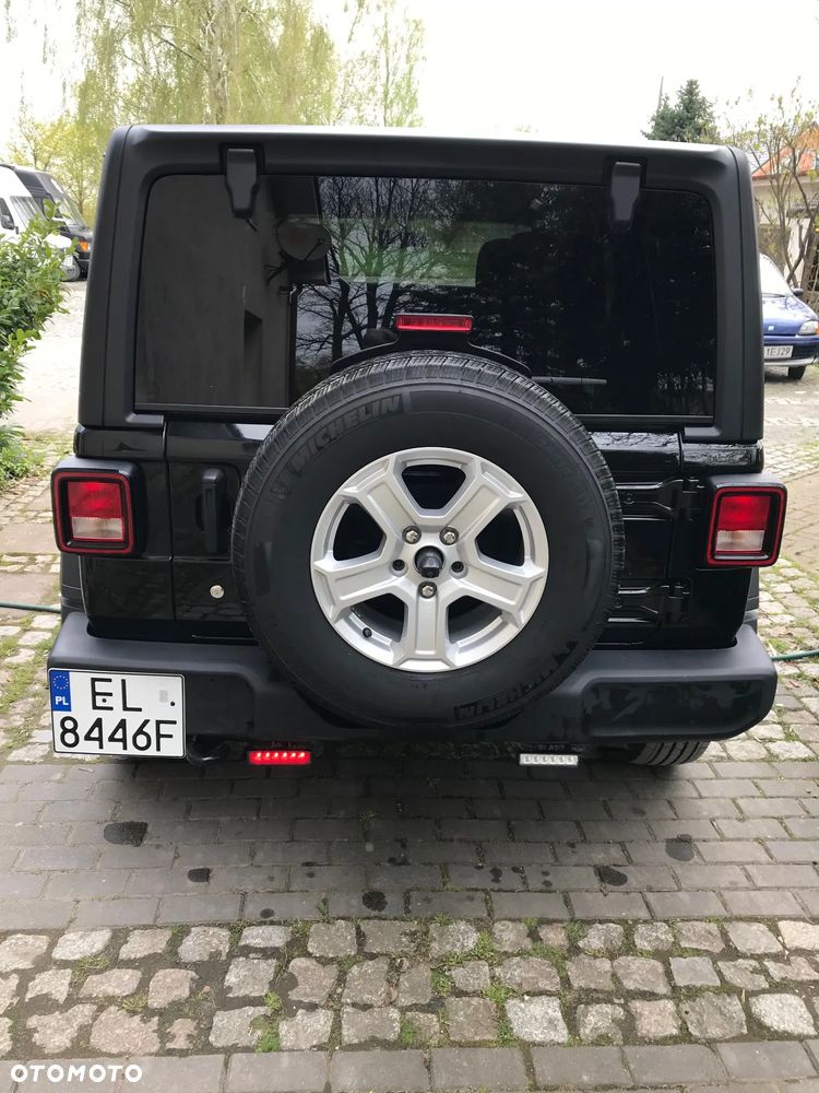 Jeep Wrangler 2.0 T-GDI Hardtop AWD Automatik Sport - 10