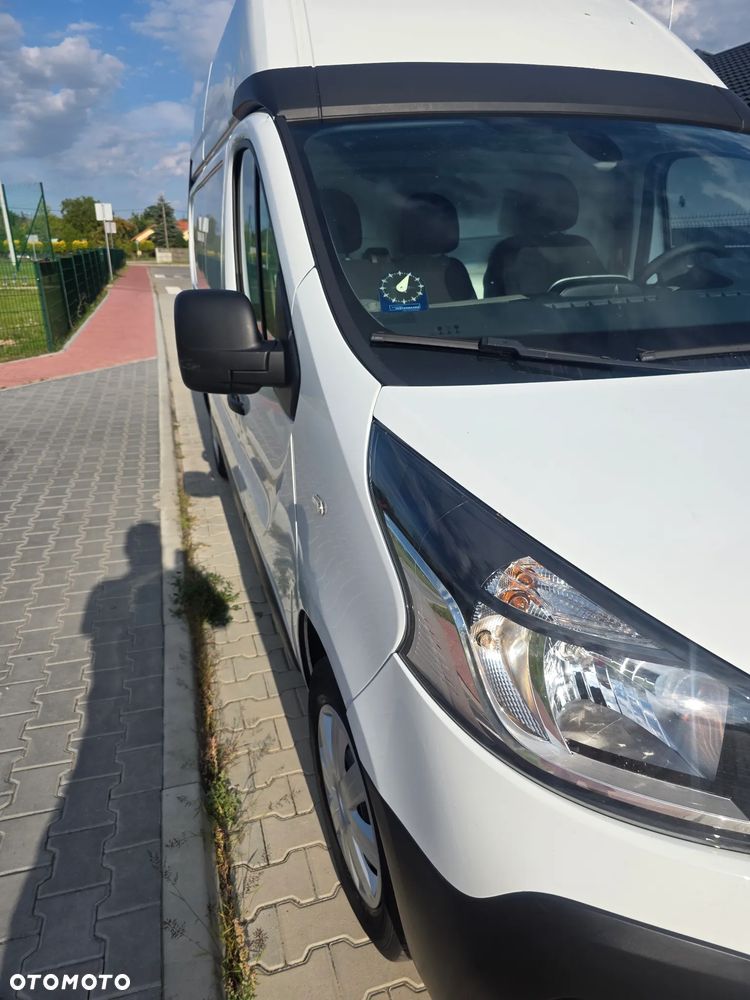 Renault Trafic vivaro 2018 r L2H2 przebieg 107400 km dlugi wysoki klima tempomat nawigacja - 30