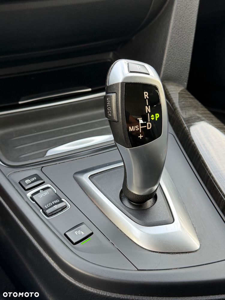 BMW Seria 3 - 12