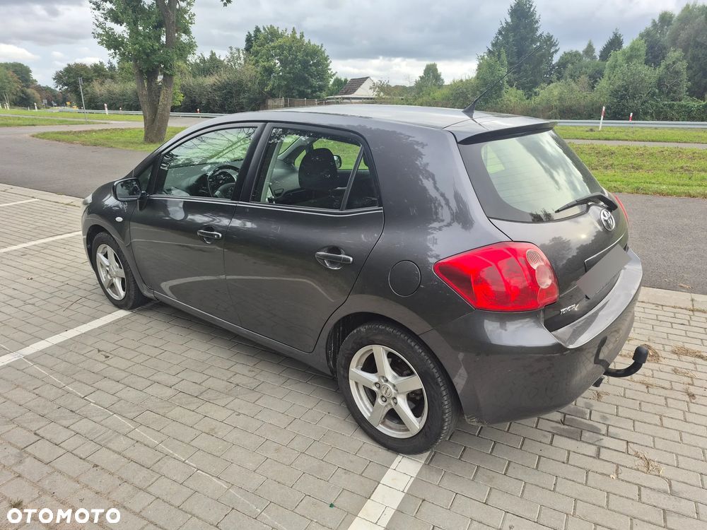 Toyota Auris - 3