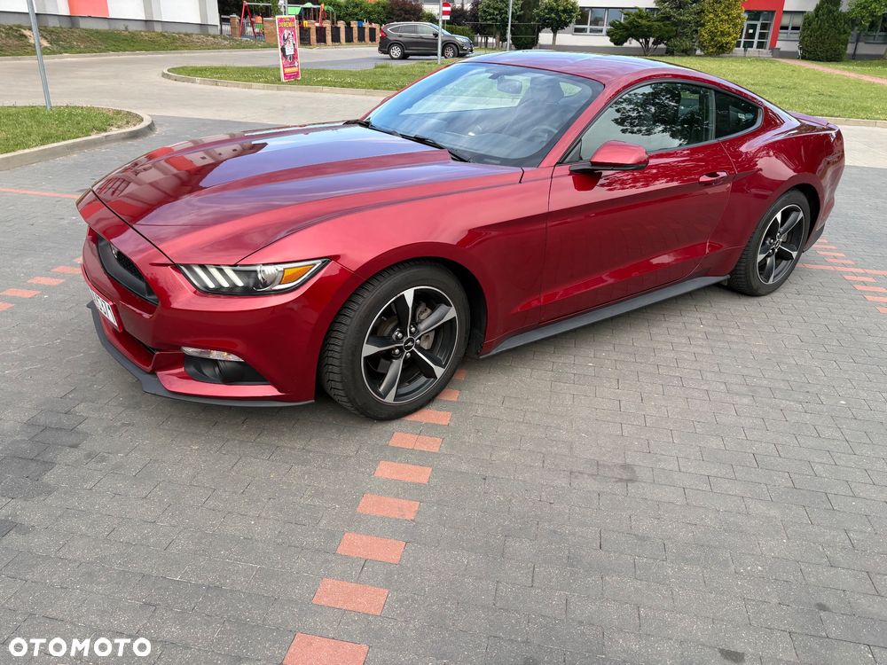 Ford Mustang - 7