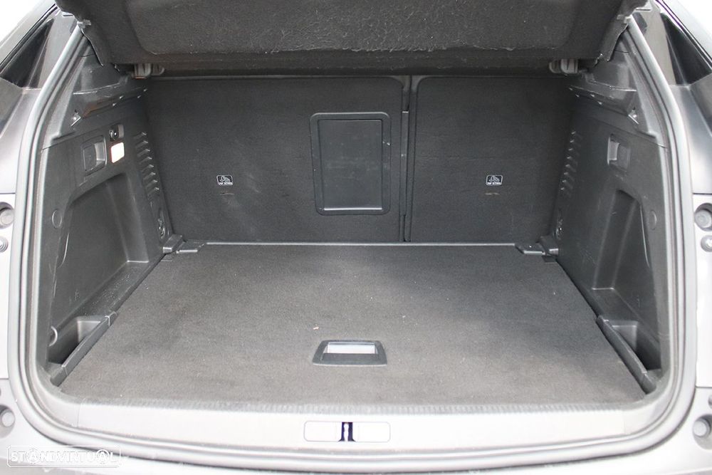 Peugeot 3008 1.5 BlueHDi GT EAT8 - 25