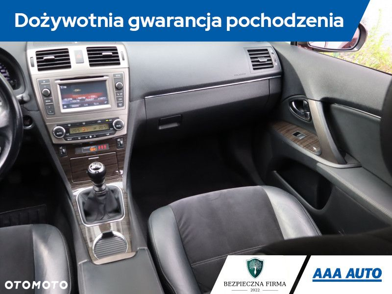 Toyota Avensis - 9