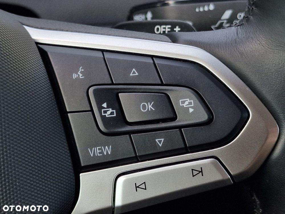 Volkswagen Passat - 26