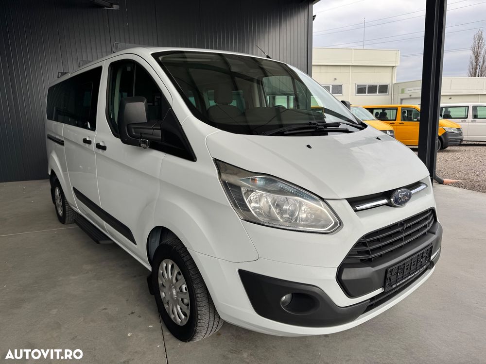 Ford Tourneo Custom - 2