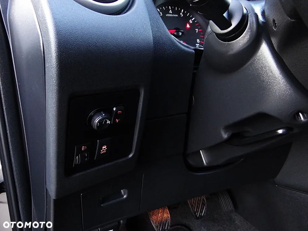 Nissan Qashqai 1.6 visia - 29