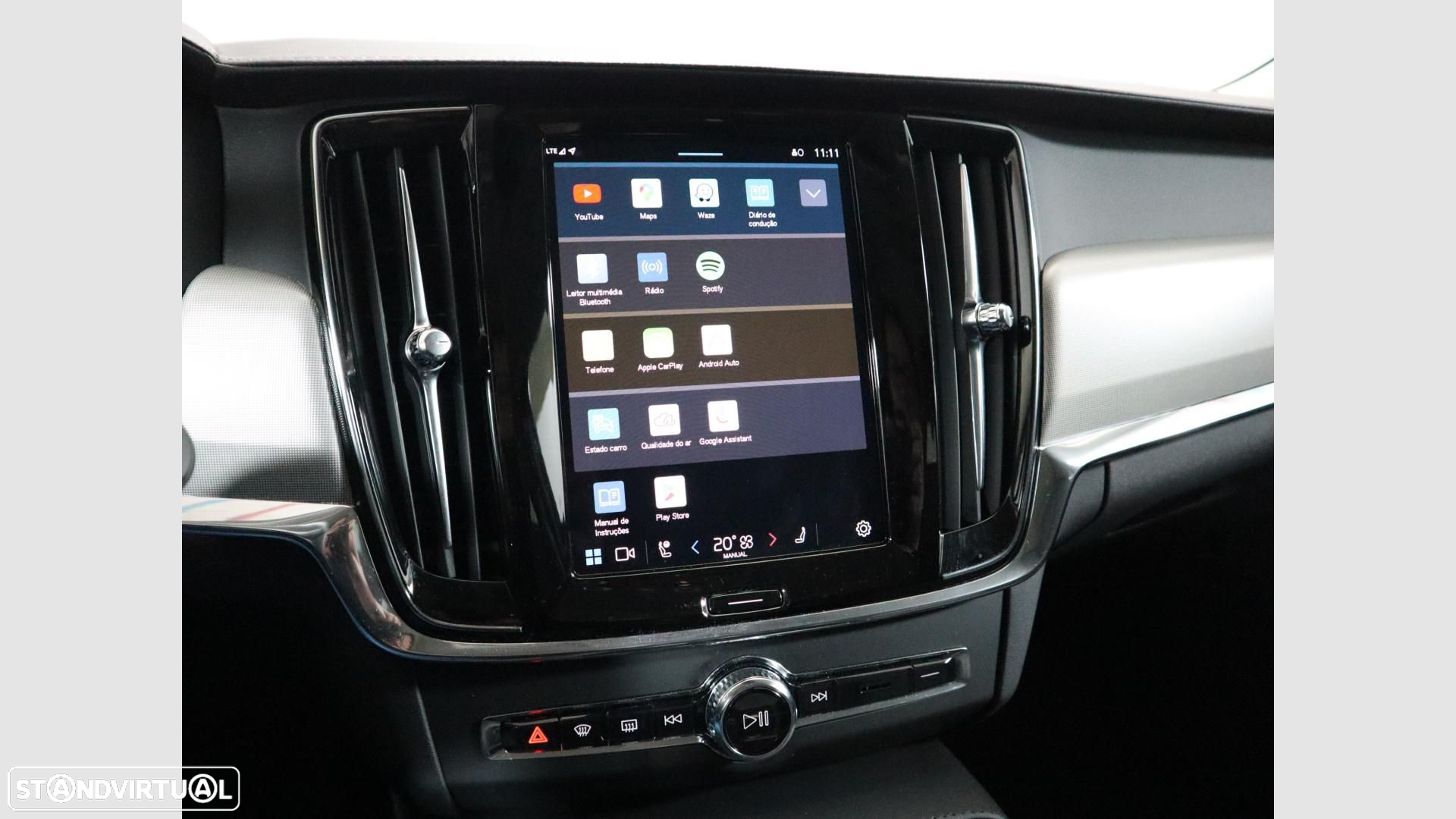 Volvo V90 2.0 T6 PHEV Plus Dark AWD - 19