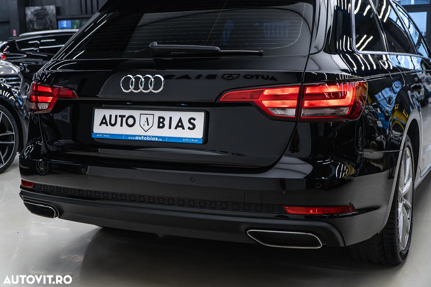 Audi A4 Avant 2.0 TDI S tronic - 13