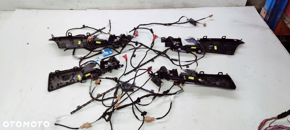 KALMKI WIĄZKI BOCZKÓW AUDI A4 B9 AMBIENTE KOMPLET - 5