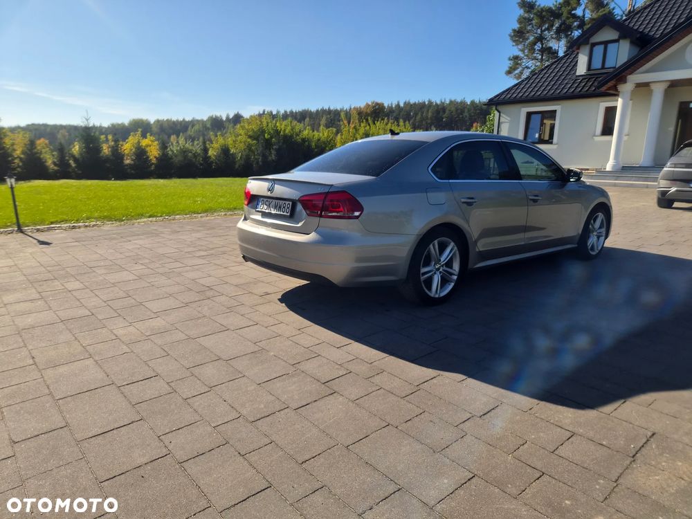 Volkswagen Passat - 8