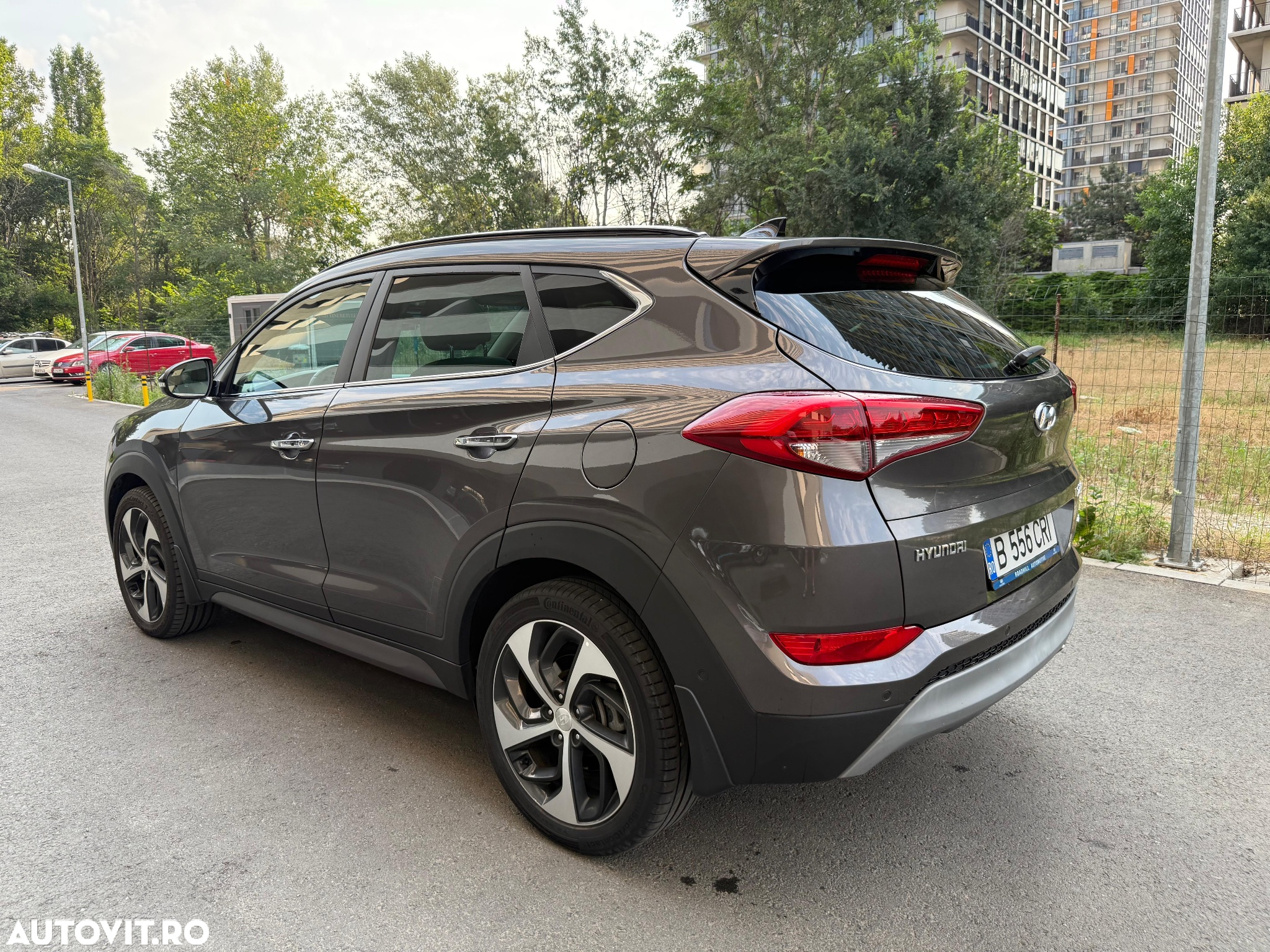 Hyundai Tucson 2.0 CRDI 4WD 6AT Style - 6