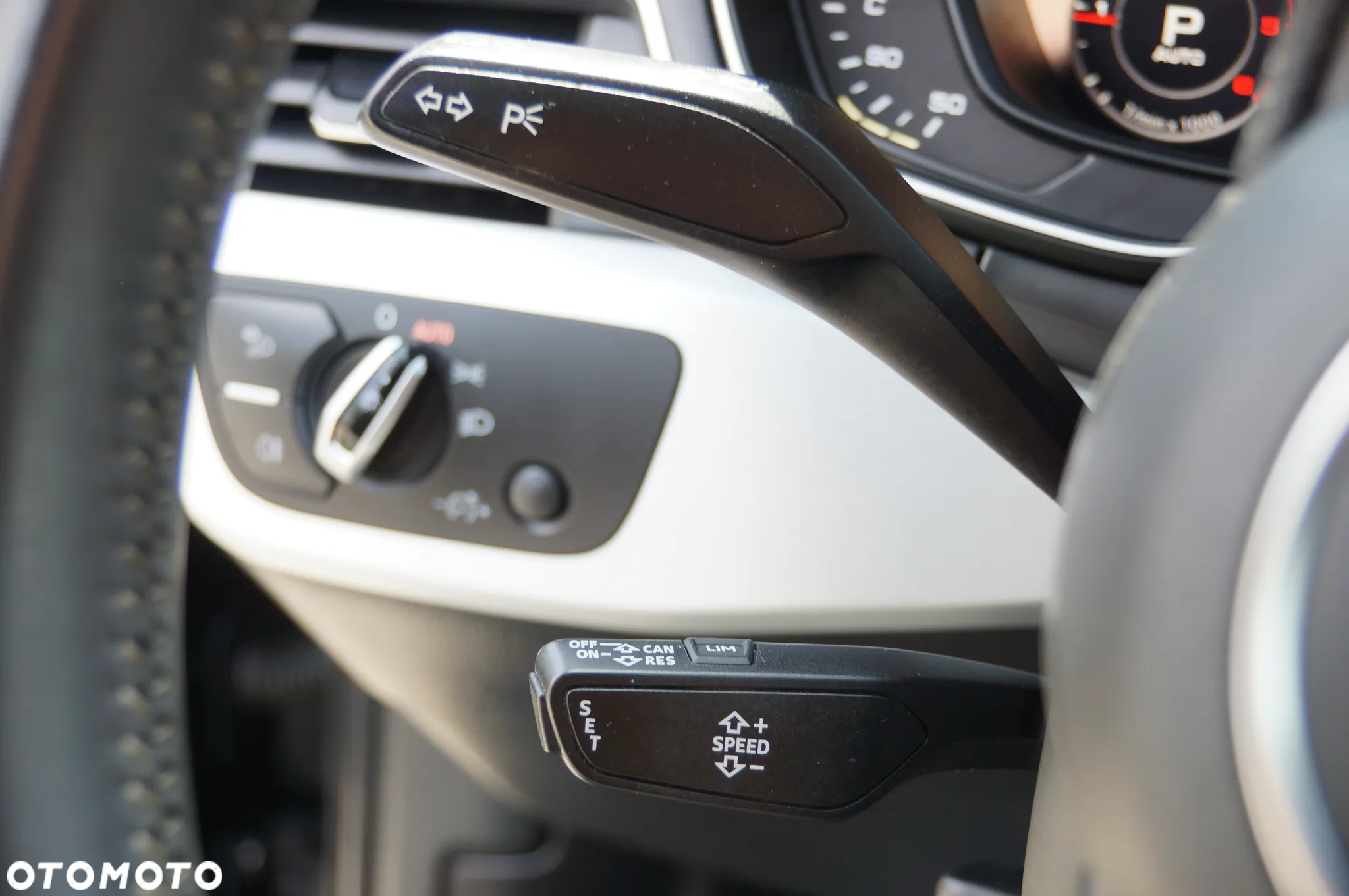 Audi A4 2.0 TDI S tronic - 24