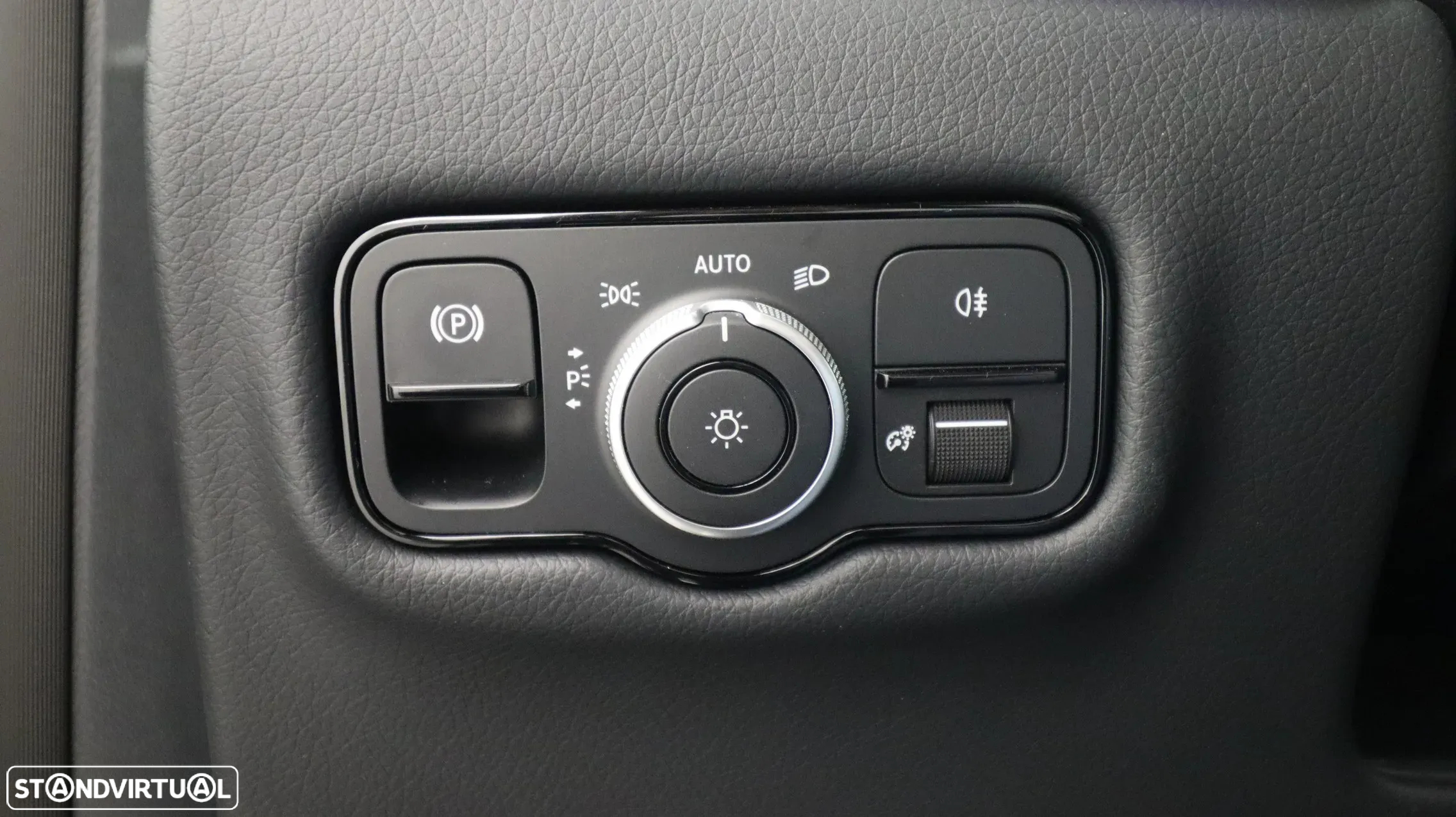 Mercedes-Benz V 250 d Longo Avantgarde - 27