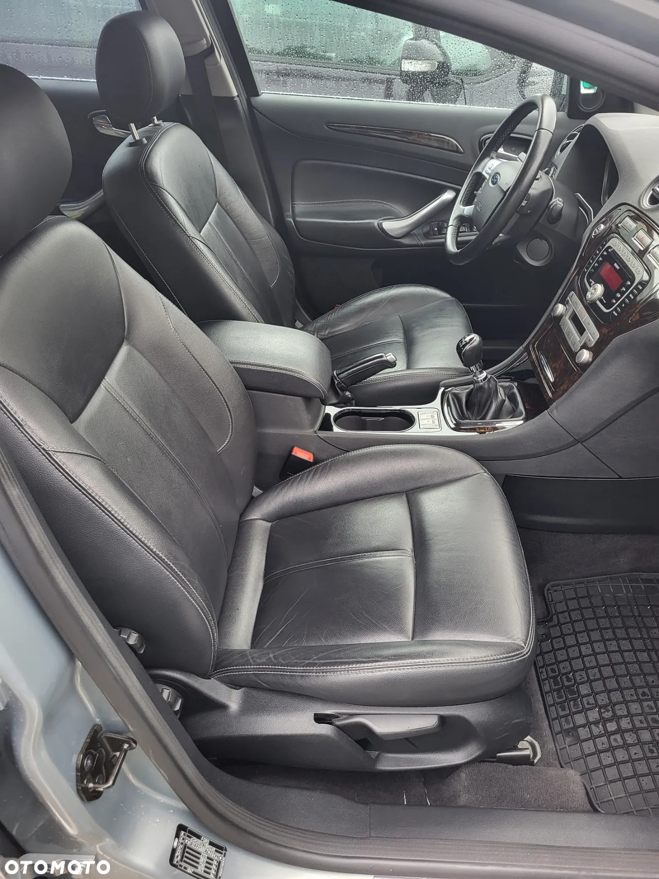 Ford Mondeo 2.0 TDCi Ghia - 13