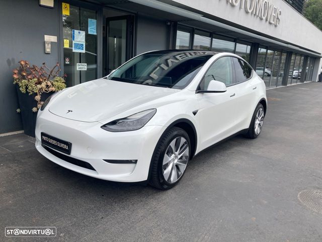 Tesla Model Y Long Range Dual Motor AWD - 3