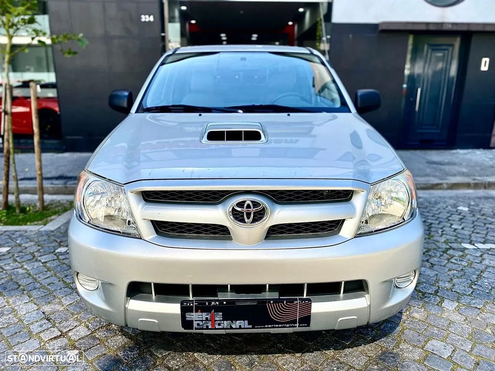 Toyota Hilux 2.5 D-4D 2WD CE - 4