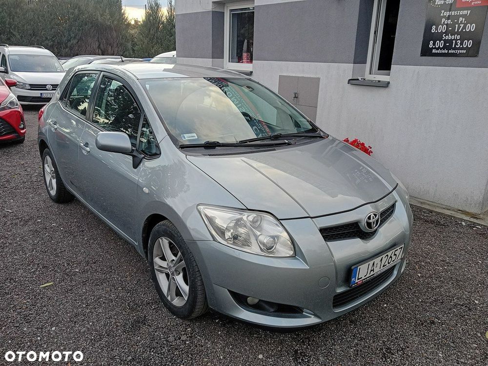 Toyota Auris - 2