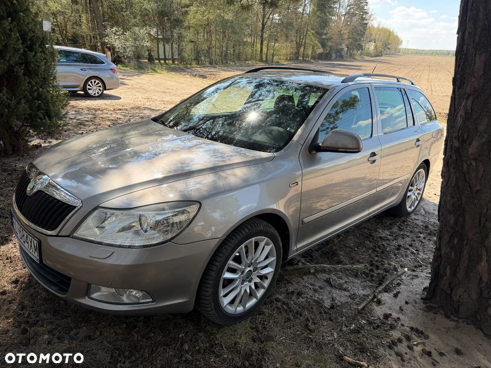 Skoda Octavia 1.8 TSI L&K DSG - 5