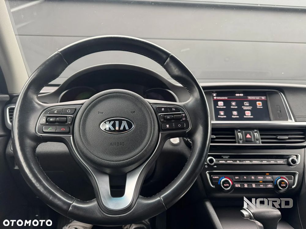 Kia Optima Plug-in Hybrid - 13