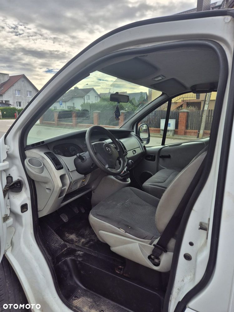 Opel vivaro - 11