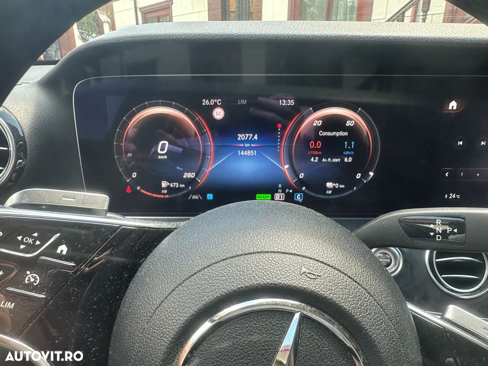 Mercedes-Benz E 300 4MATIC 9G-TRONIC Avantgarde - 17
