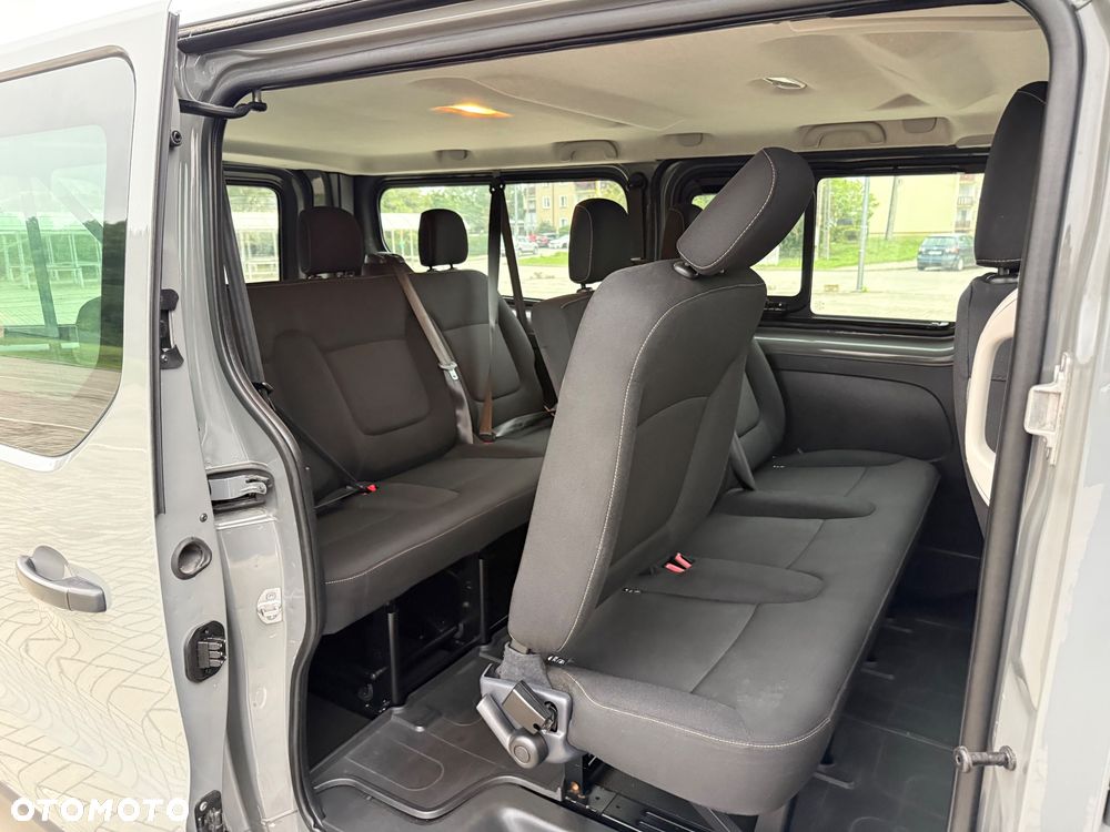 Renault Trafic - 16