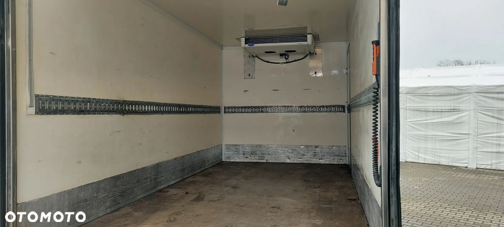 Mercedes-Benz SPRINTER - 29