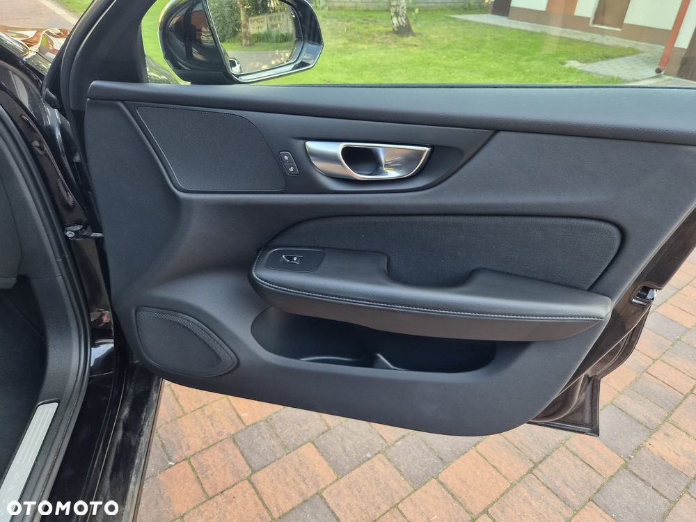 Volvo V60 B4 D Geartronic Momentum Pro - 18