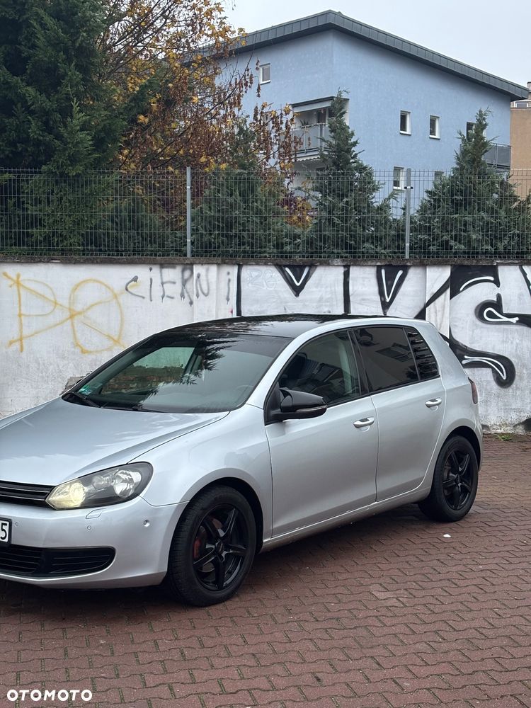 Volkswagen Golf - 2