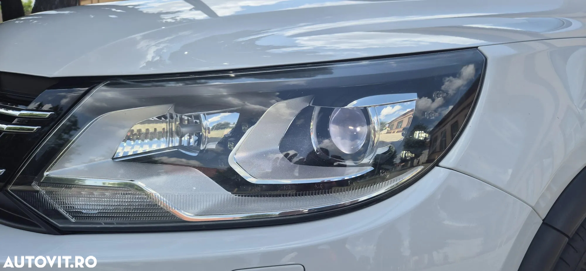 Volkswagen Tiguan - 12