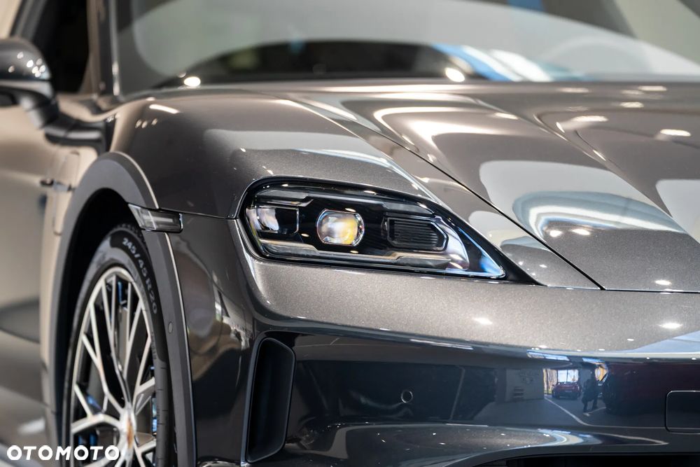 Porsche Taycan 105kWh 4 Cross Turismo - 8
