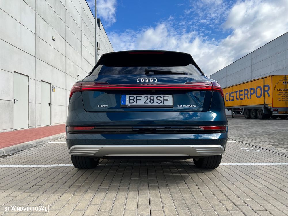 Audi e-tron 50 quattro S line - 11