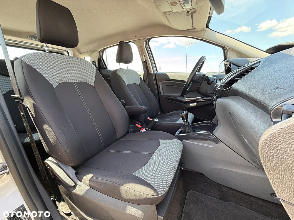 Ford EcoSport - 33
