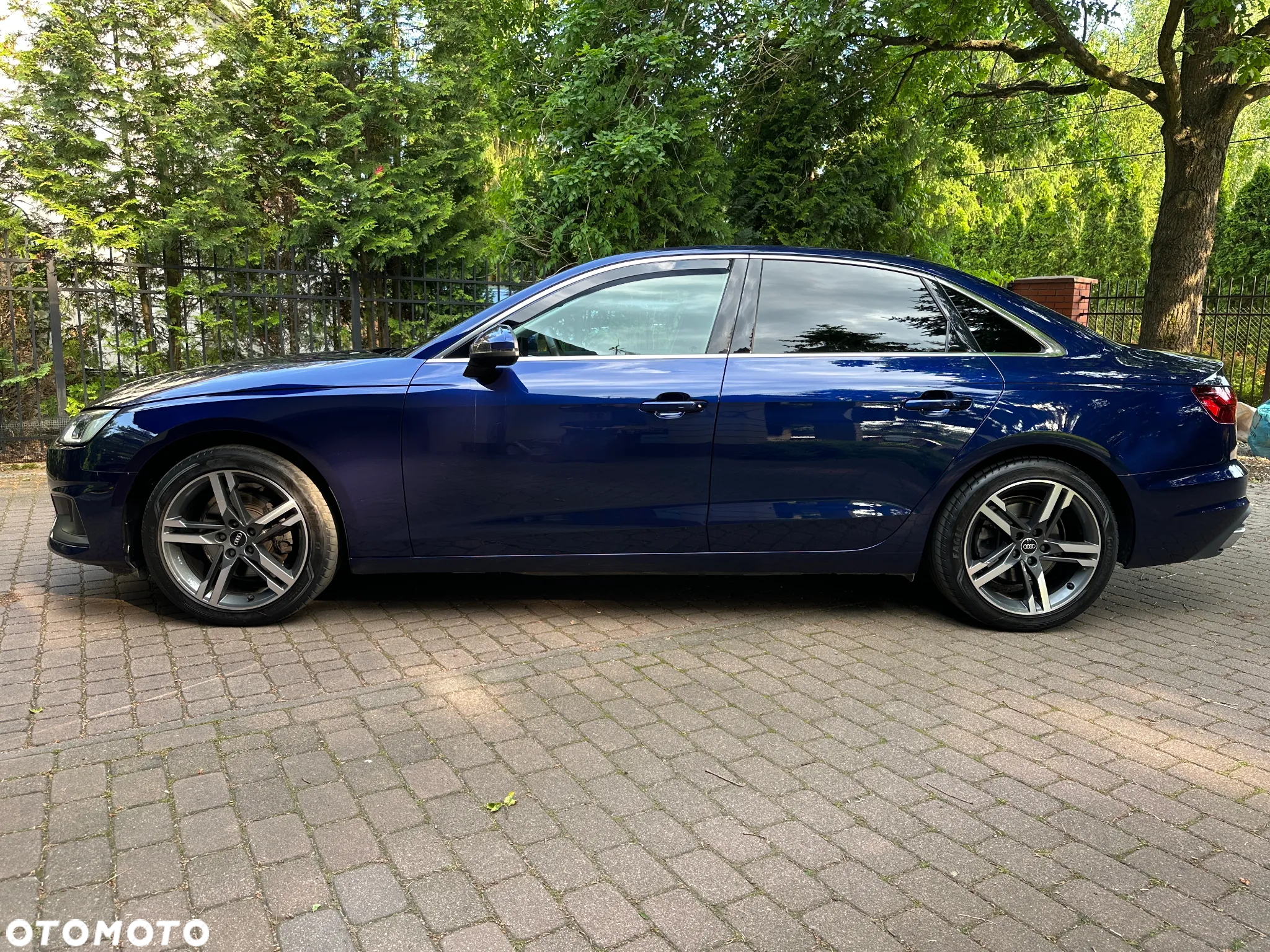 Audi A4 - 4