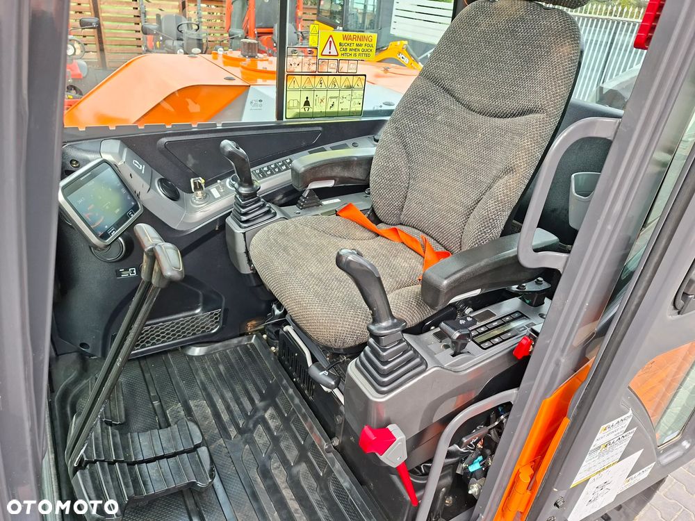 Doosan DEVELON DX85 R-7 Rok 2023 - 2
