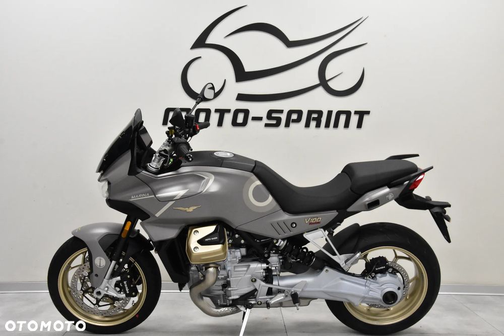 Moto Guzzi V100 Mandello - 3