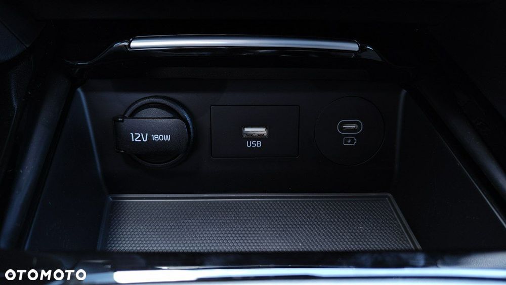 Kia XCeed - 26