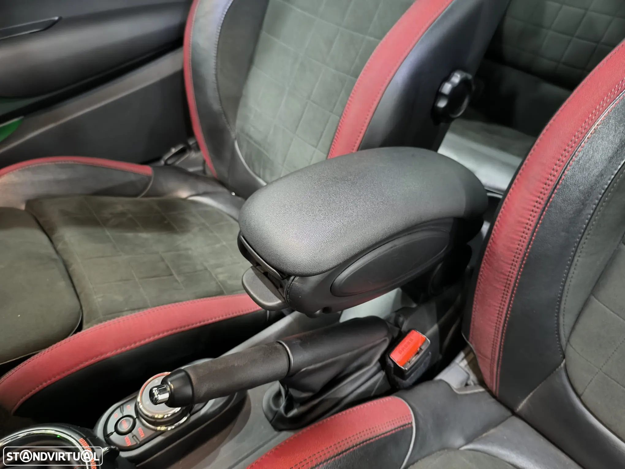 MINI 3 Portas John Cooper Works Sport Aut. - 41