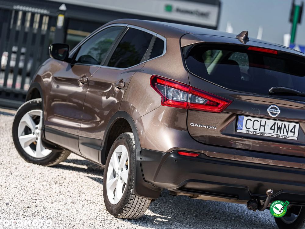 Nissan Qashqai 1.5 dCi N-Connecta - 6