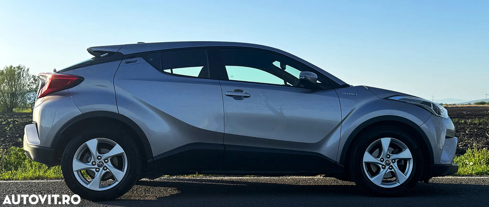 Toyota C-HR Hybrid Business-Edition - 12
