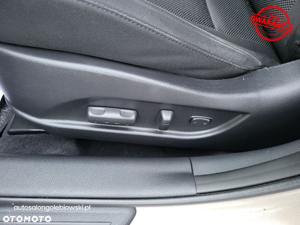 Hyundai i40 Kombi blue 1.6 Family+ - 26