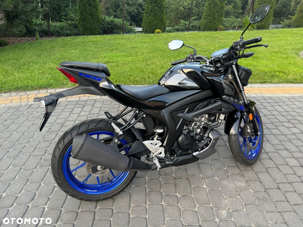 Suzuki GSX - 4