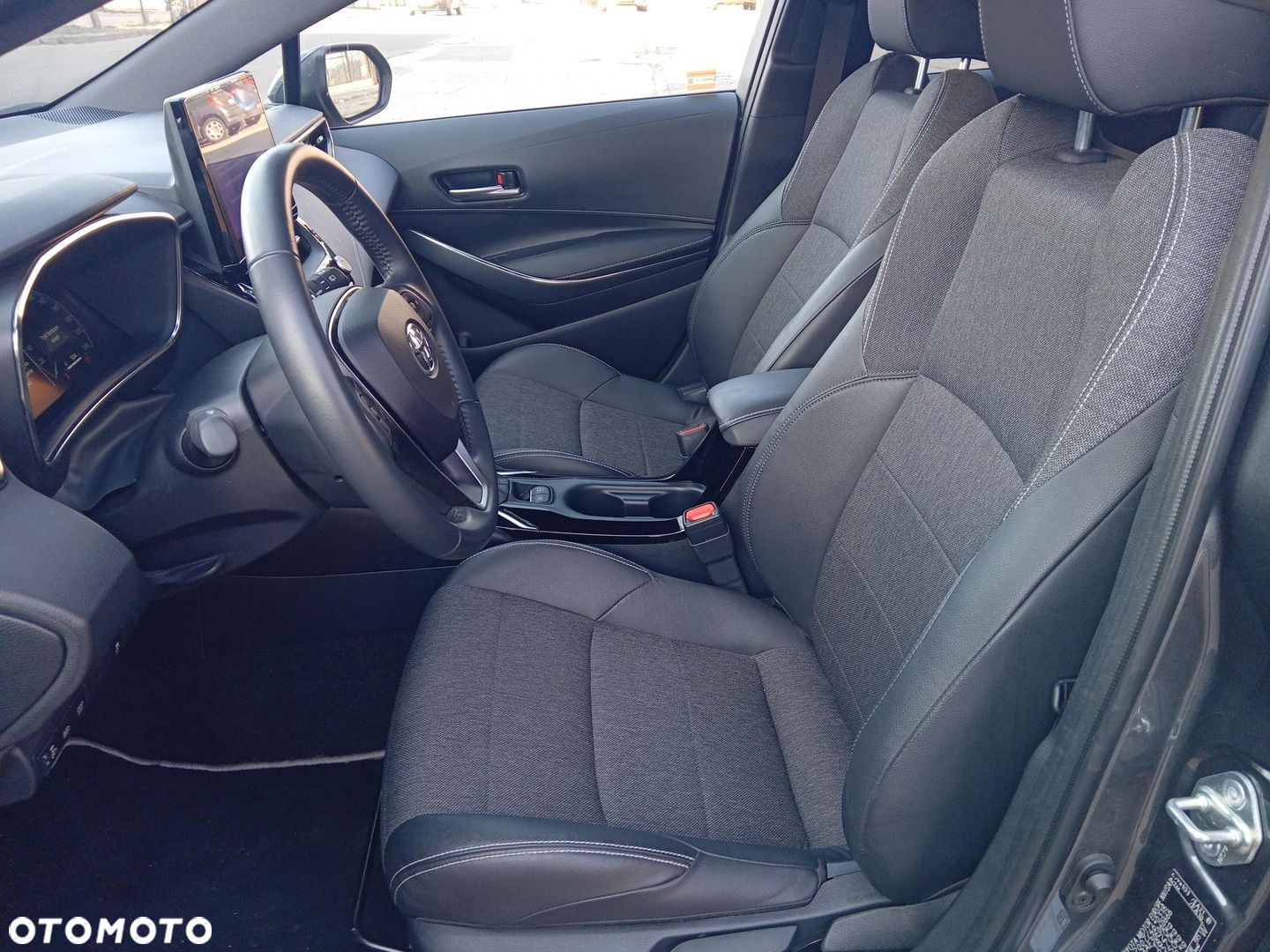 Toyota Corolla - 14